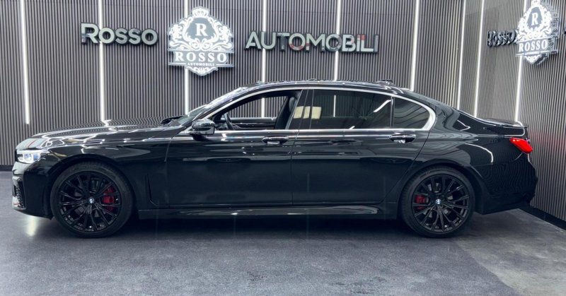 BMW 7 SERIES