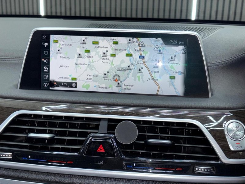 BMW 7 SERIES