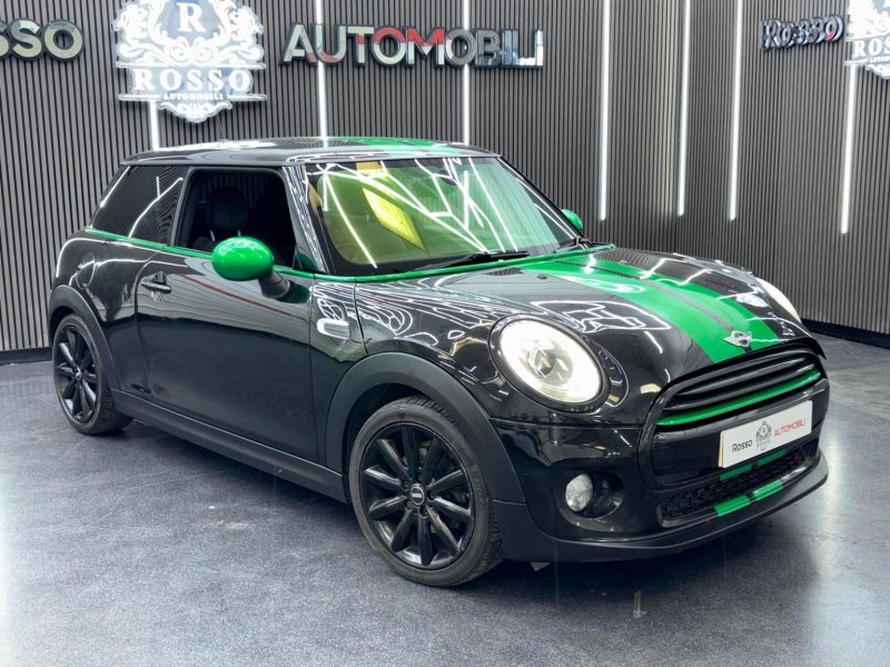 MINI HATCH