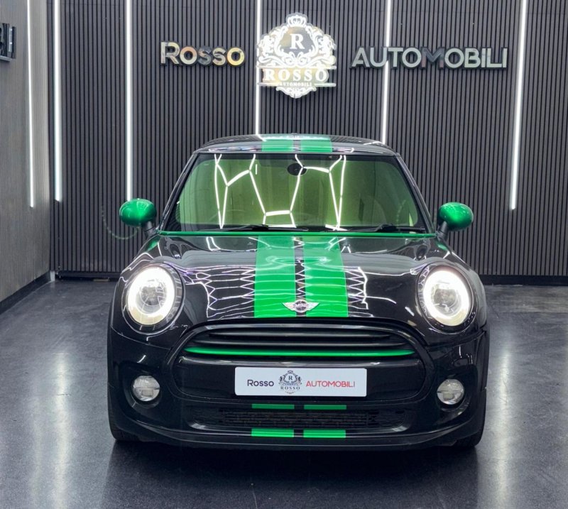 MINI HATCH