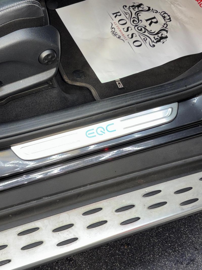 MERCEDES-BENZ EQC