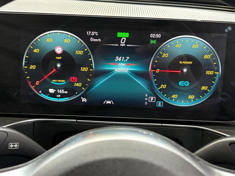 MERCEDES-BENZ EQC