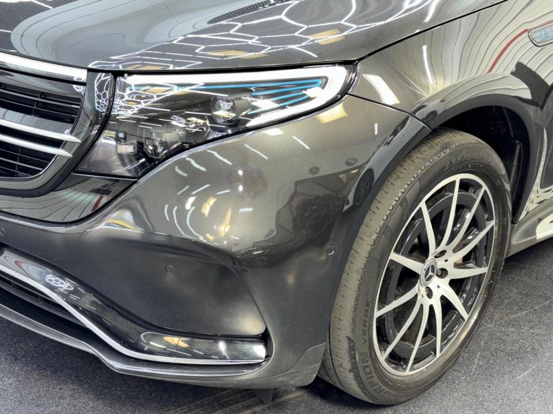MERCEDES-BENZ EQC