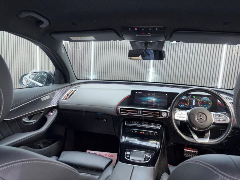 MERCEDES-BENZ EQC