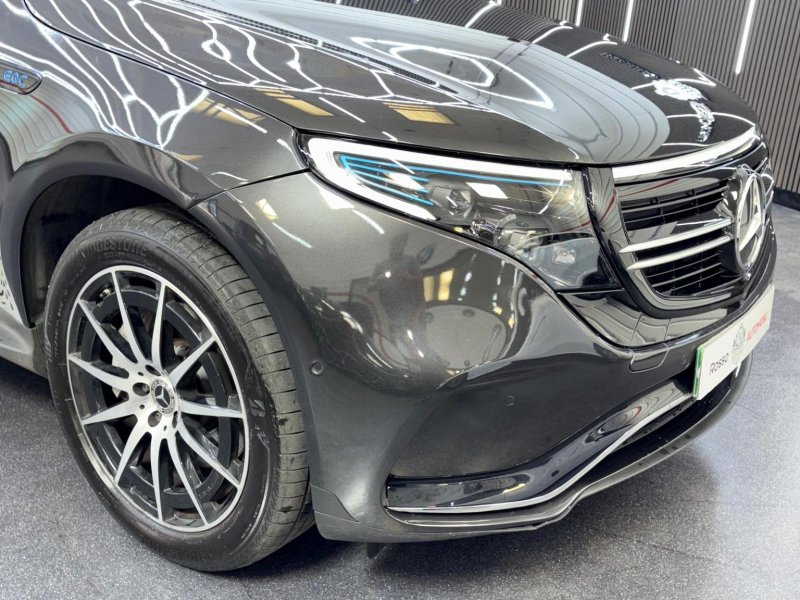 MERCEDES-BENZ EQC
