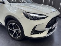 MG HS