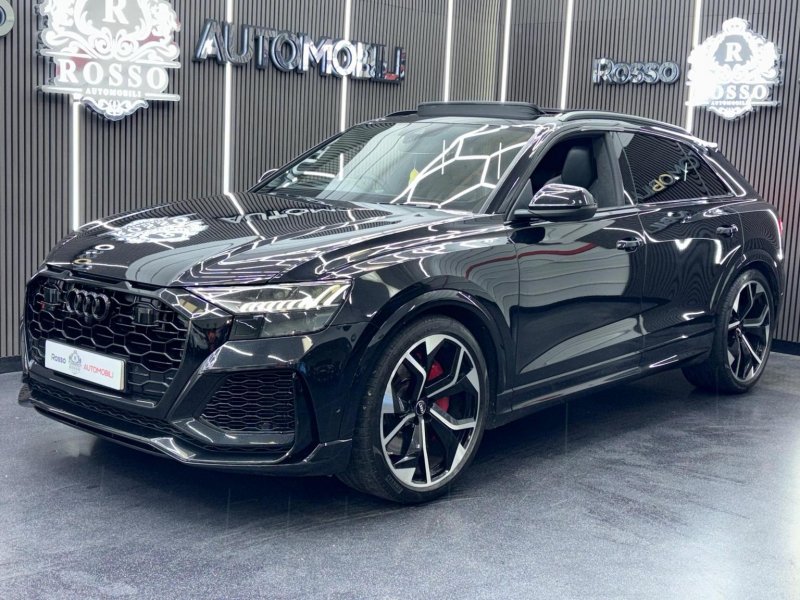 AUDI RSQ8