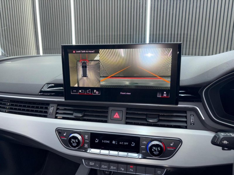 AUDI A4 AVANT
