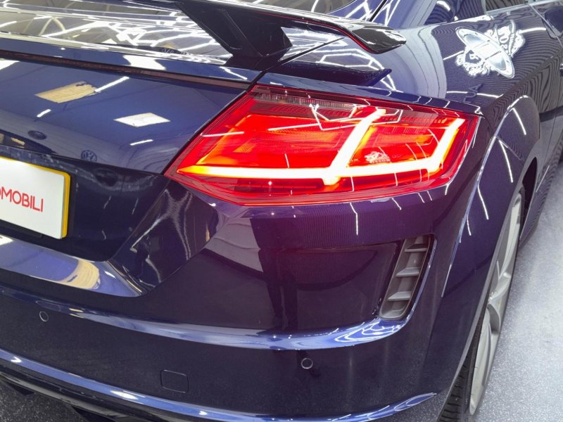 AUDI TT